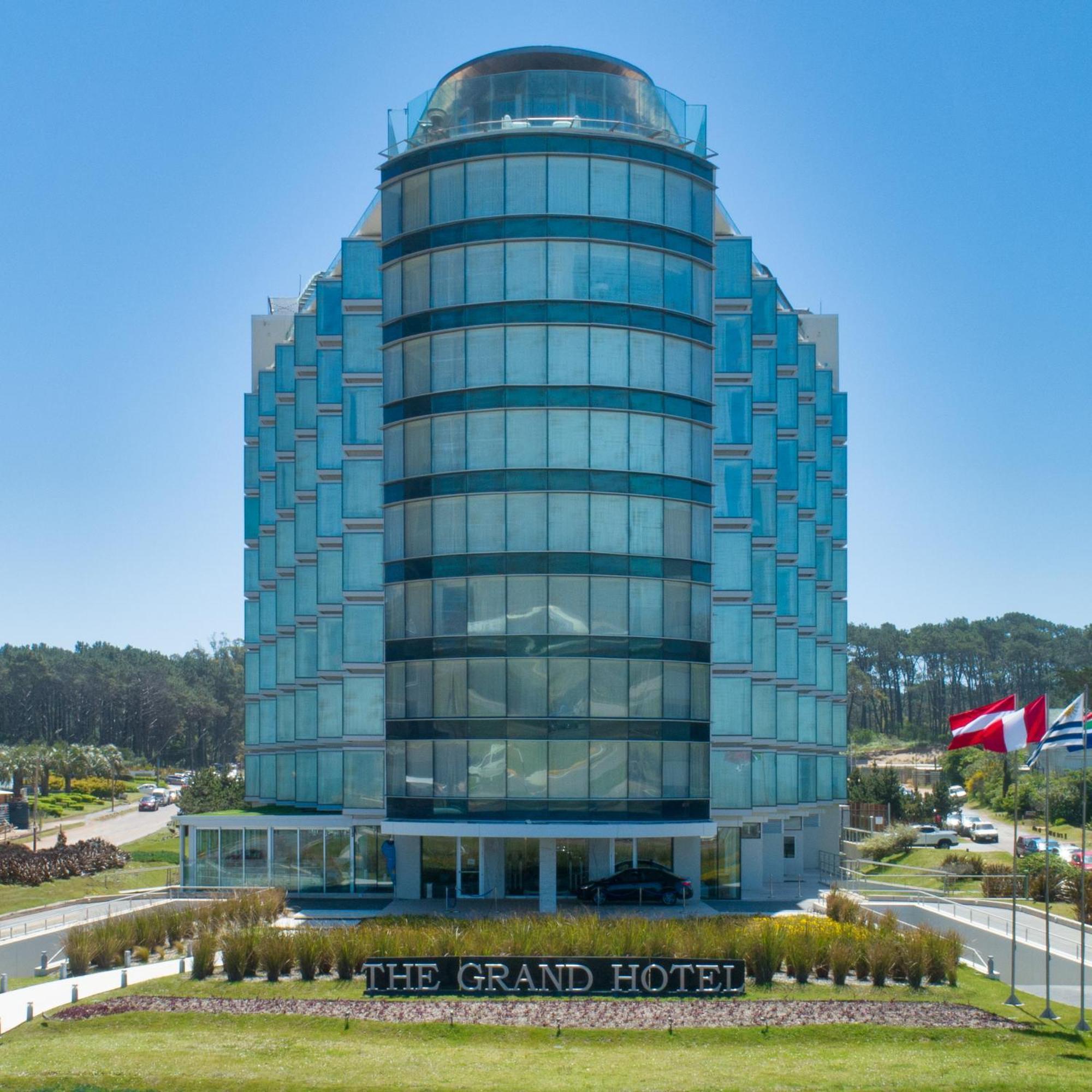 The Grand Hotel Punta del Este Exterior foto The hotel in 2012